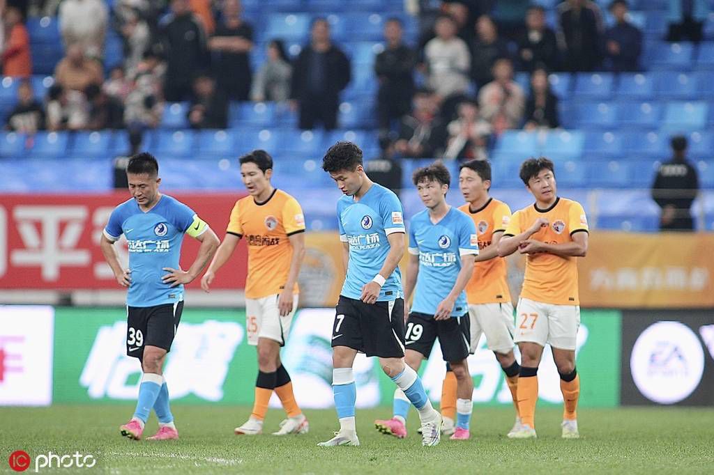 皇马补时绝杀1-0领先。